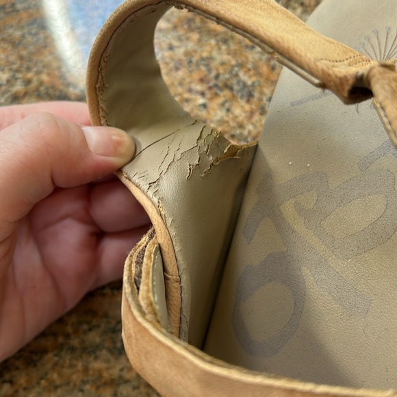 OTBT shoe Women’s sz 8 gently used condition - Picture 5 of 6